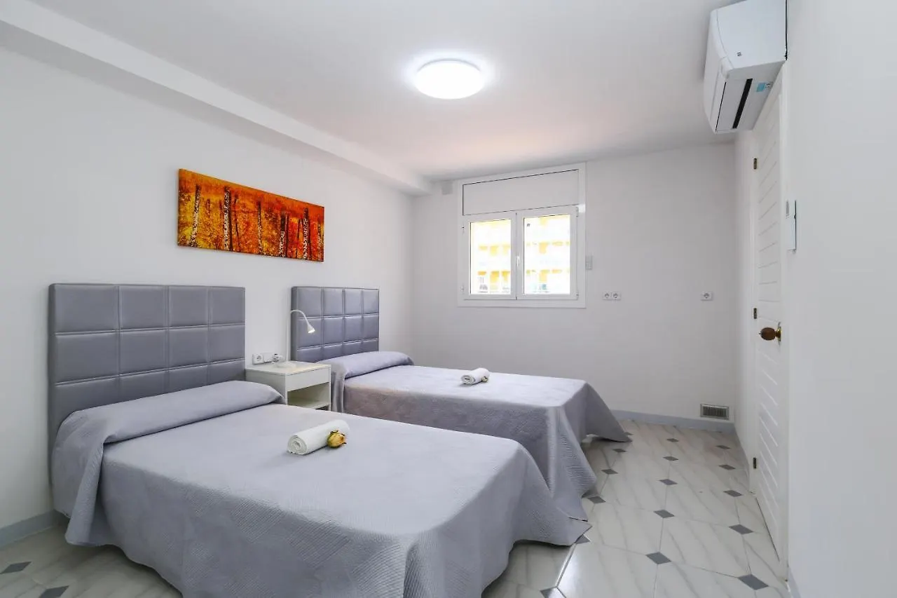 Calma Villa Planetcostadorada Salou Spanje